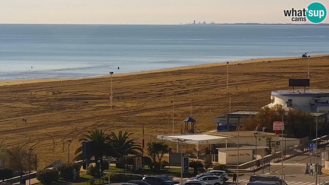 La spiaggia di Bibione webcam live e piazzale Zenit
