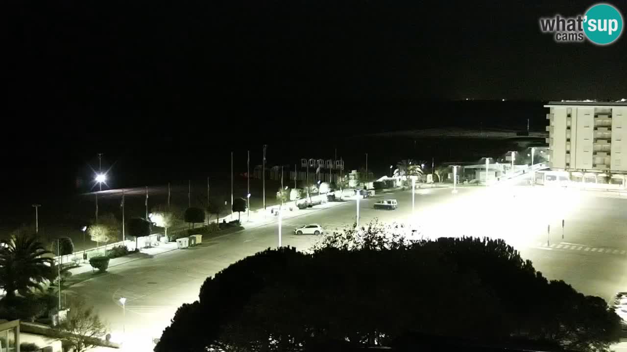La spiaggia di Bibione webcam live e piazzale Zenit