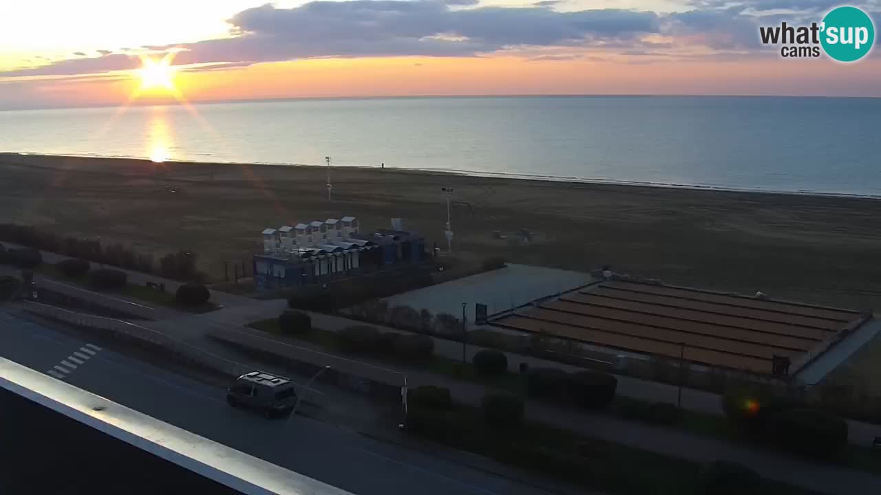 La spiaggia di Bibione webcam live e piazzale Zenit