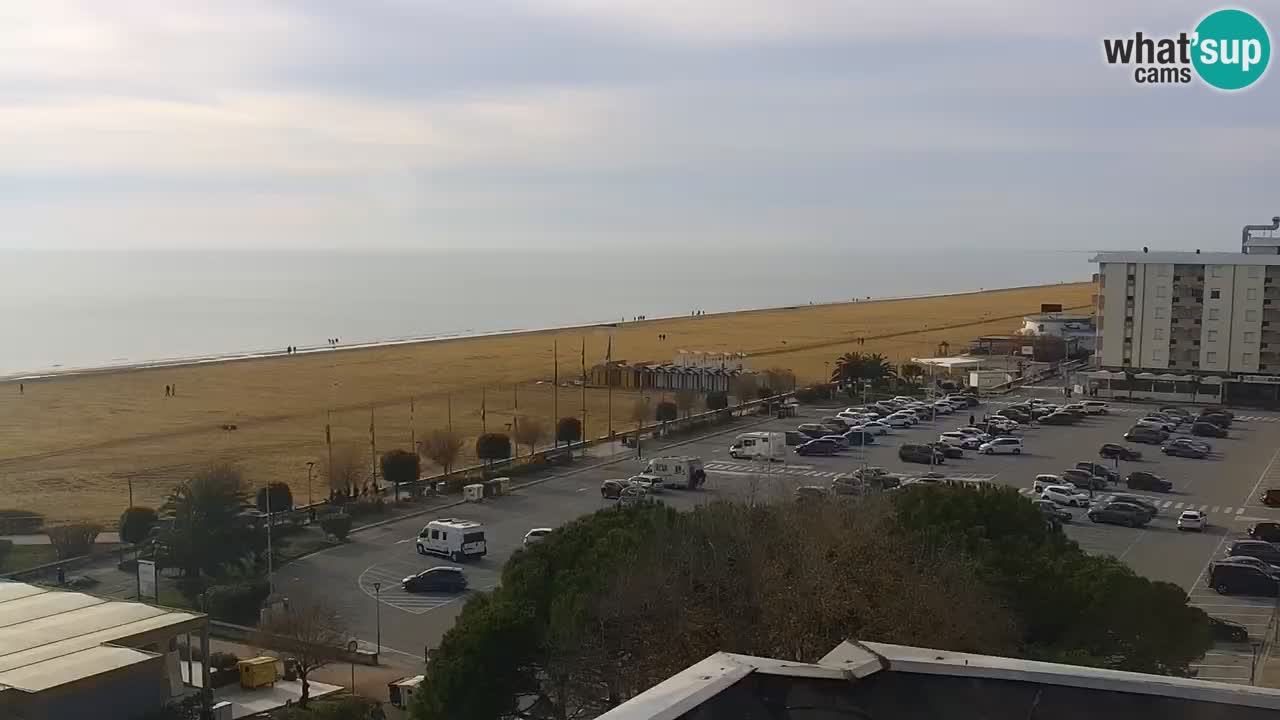 La spiaggia di Bibione webcam live e piazzale Zenit