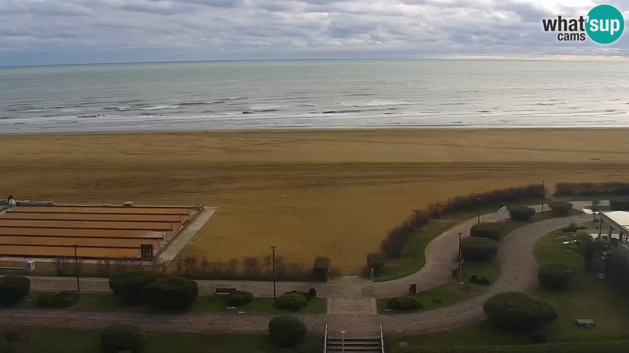 La spiaggia di Bibione webcam live e piazzale Zenit