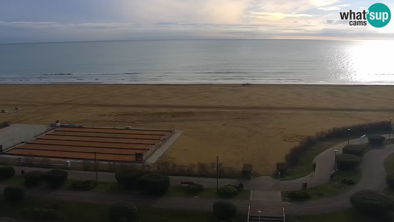La spiaggia di Bibione webcam live e piazzale Zenit