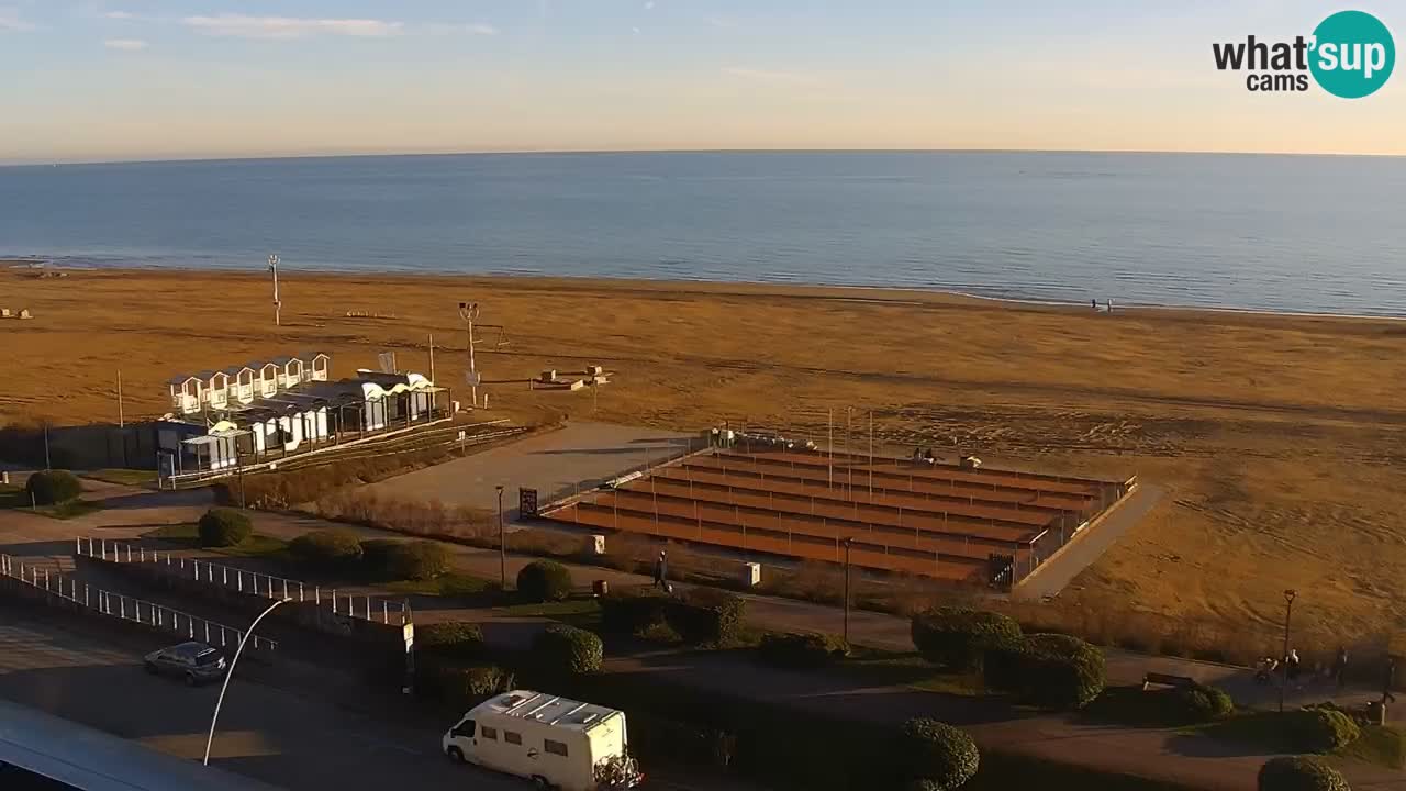 La spiaggia di Bibione webcam live e piazzale Zenit