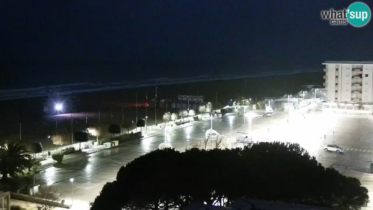 La spiaggia di Bibione webcam live e piazzale Zenit