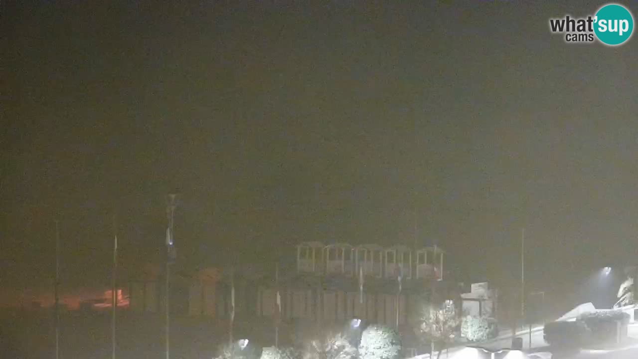 La spiaggia di Bibione webcam live e piazzale Zenit