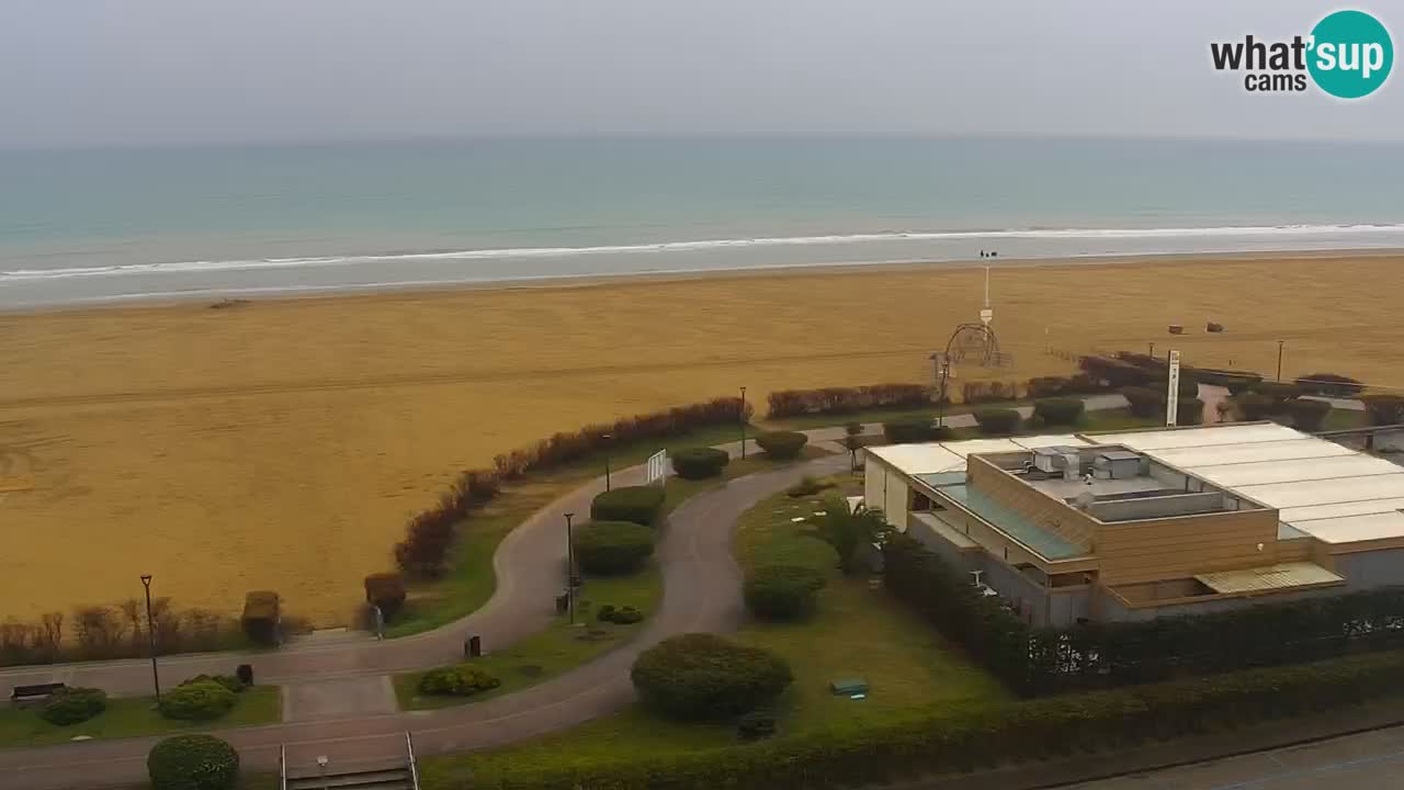 La spiaggia di Bibione webcam live e piazzale Zenit