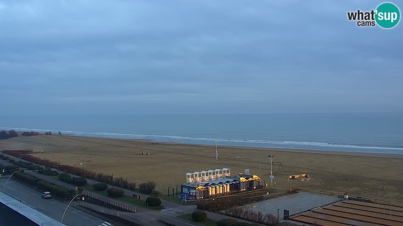 La spiaggia di Bibione webcam live e piazzale Zenit