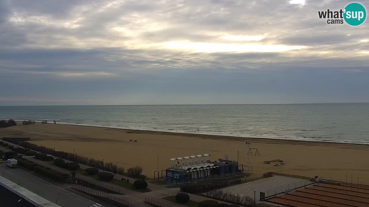 La spiaggia di Bibione webcam live e piazzale Zenit