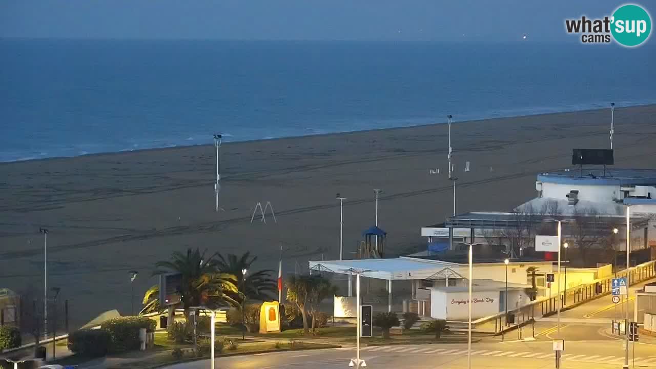 La spiaggia di Bibione webcam live e piazzale Zenit