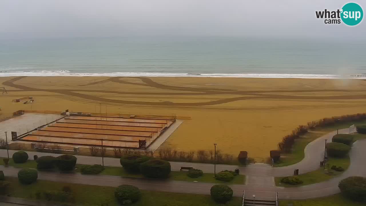 La spiaggia di Bibione webcam live e piazzale Zenit