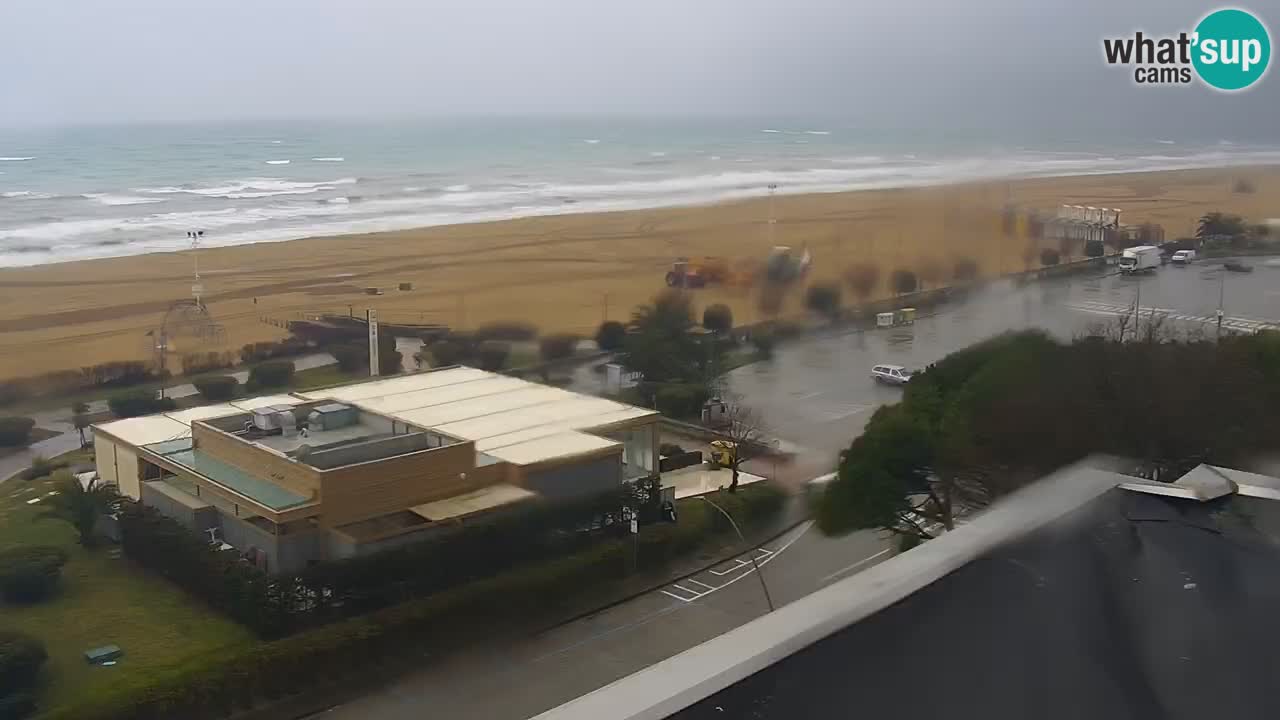 La spiaggia di Bibione webcam live e piazzale Zenit