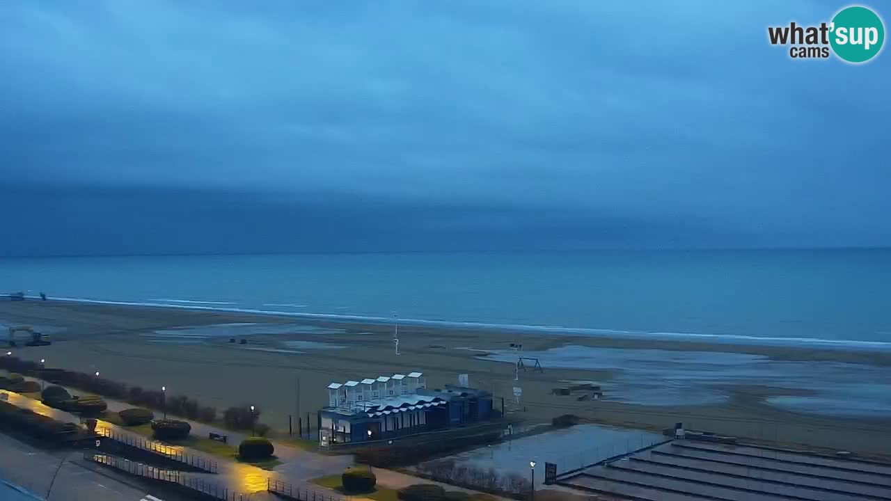 La spiaggia di Bibione webcam live e piazzale Zenit