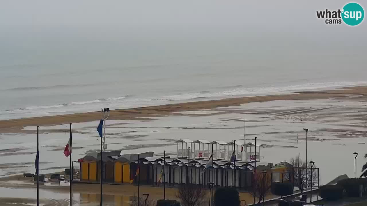 La spiaggia di Bibione webcam live e piazzale Zenit