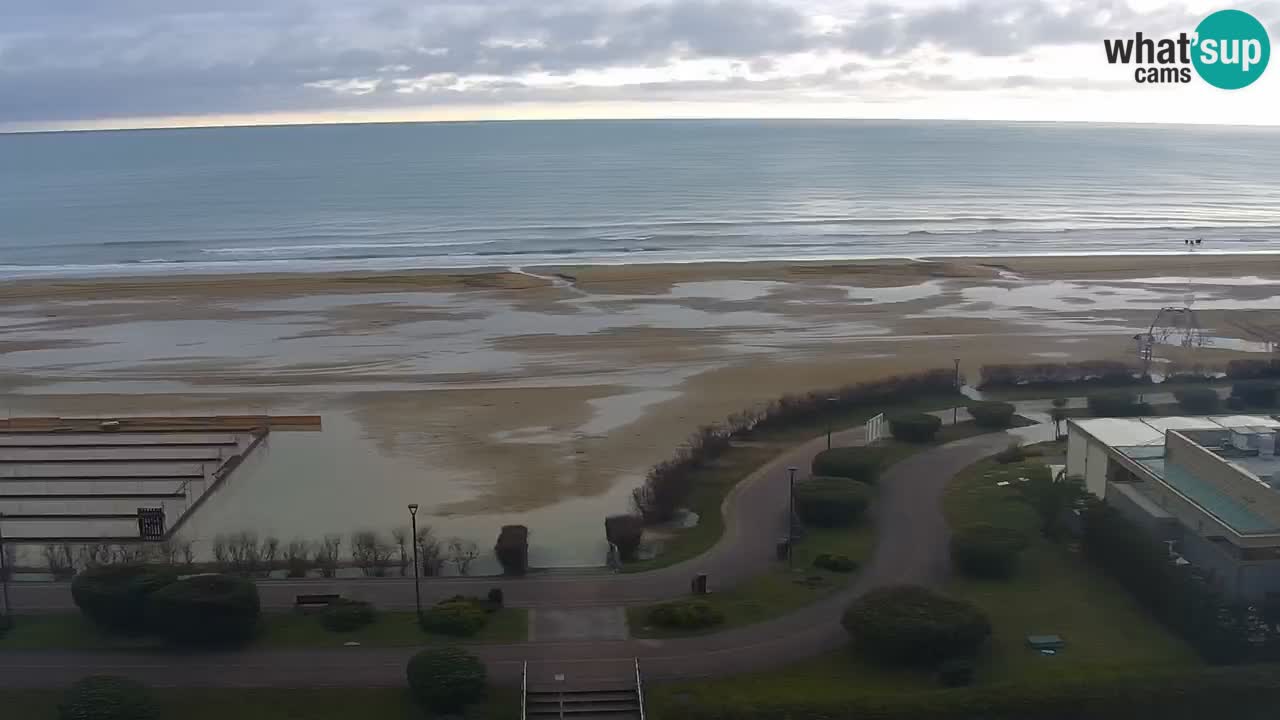La spiaggia di Bibione webcam live e piazzale Zenit