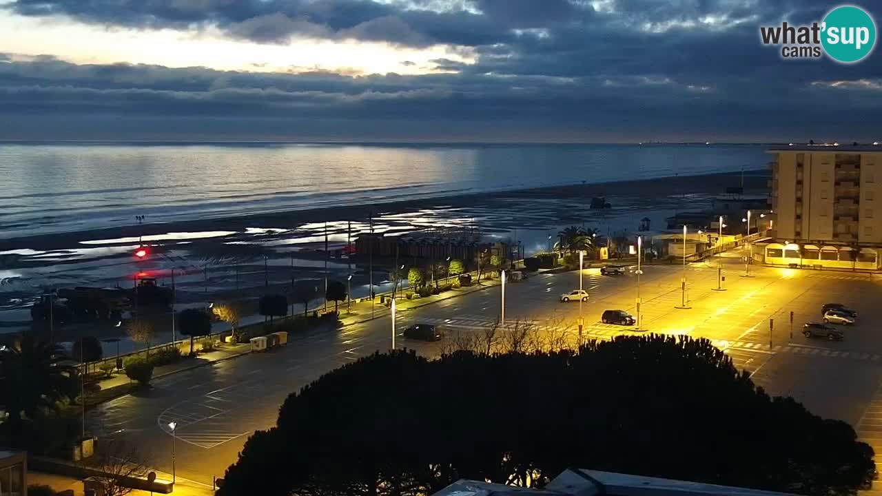 La spiaggia di Bibione webcam live e piazzale Zenit