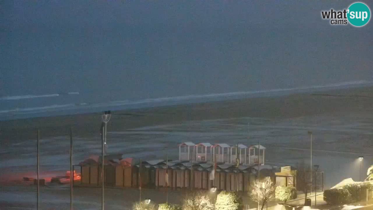 La spiaggia di Bibione webcam live e piazzale Zenit