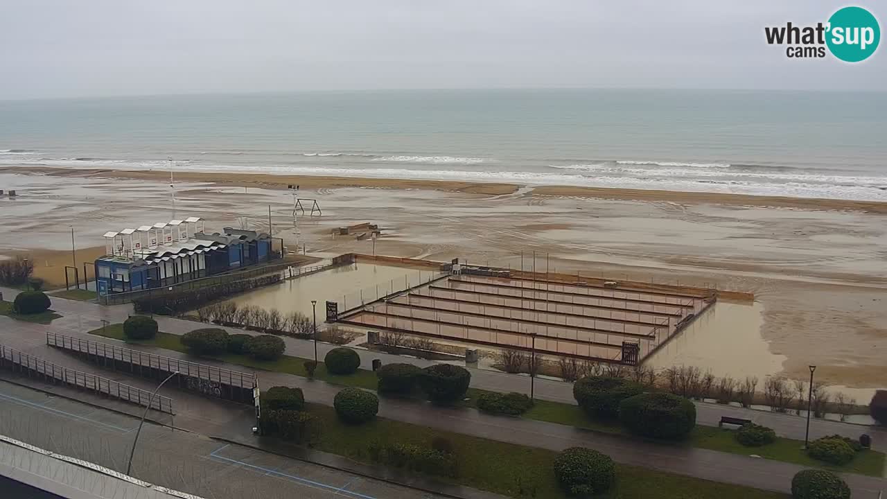 La spiaggia di Bibione webcam live e piazzale Zenit