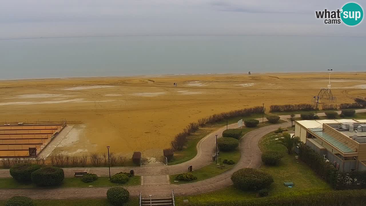La spiaggia di Bibione webcam live e piazzale Zenit