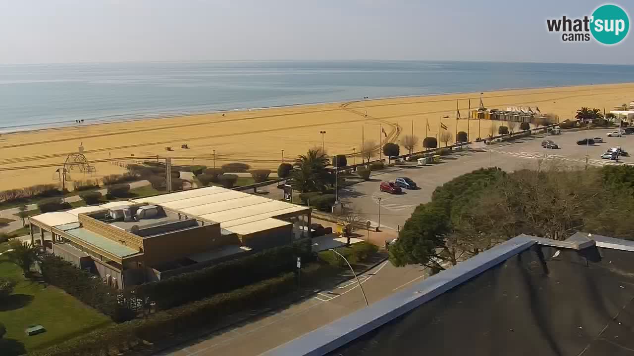 La spiaggia di Bibione webcam live e piazzale Zenit