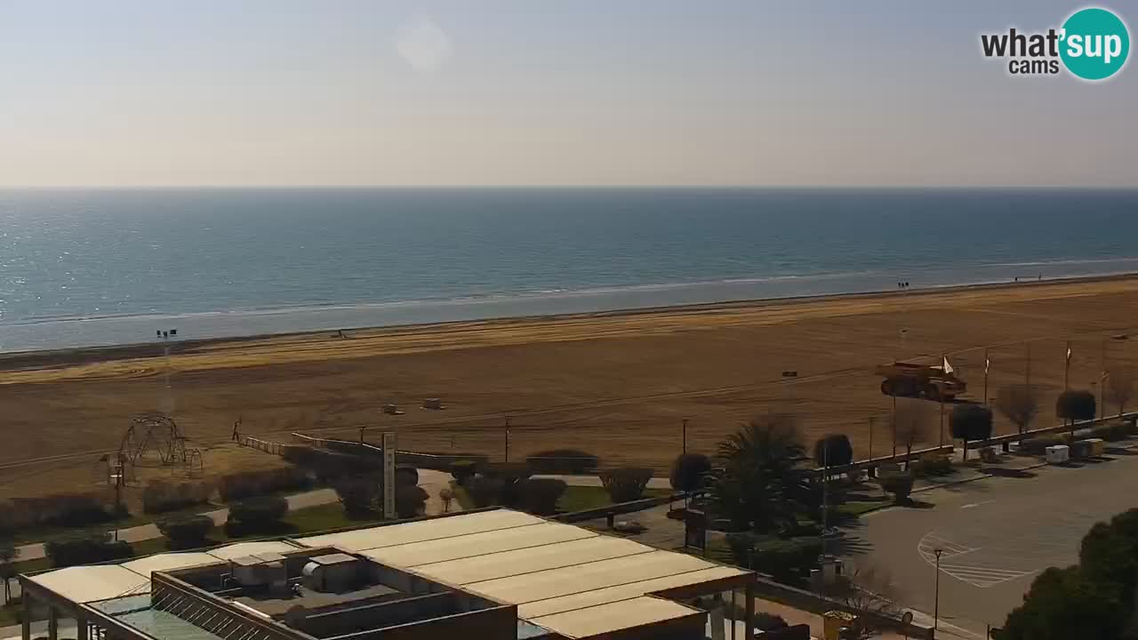 La spiaggia di Bibione webcam live e piazzale Zenit