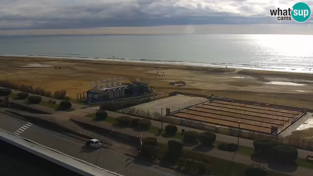 La spiaggia di Bibione webcam live e piazzale Zenit