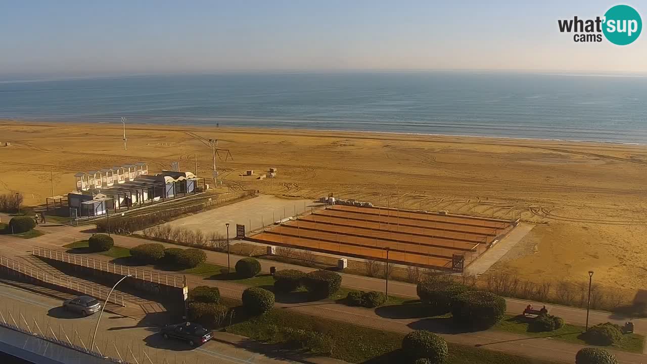 La spiaggia di Bibione webcam live e piazzale Zenit