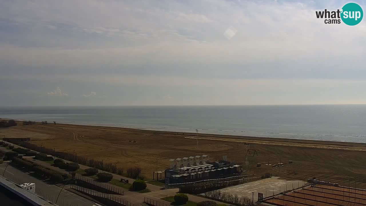 La spiaggia di Bibione webcam live e piazzale Zenit