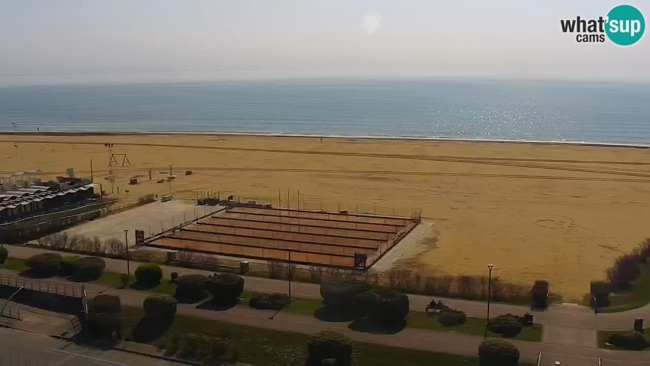 La spiaggia di Bibione webcam live e piazzale Zenit