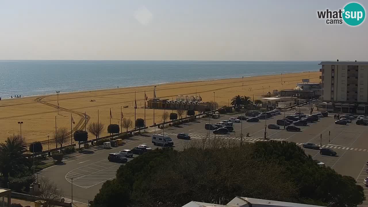 La spiaggia di Bibione webcam live e piazzale Zenit