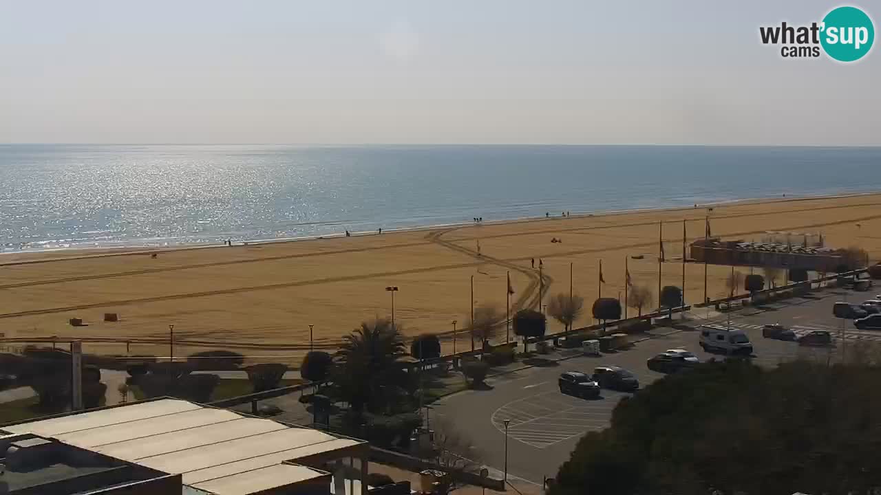 La spiaggia di Bibione webcam live e piazzale Zenit