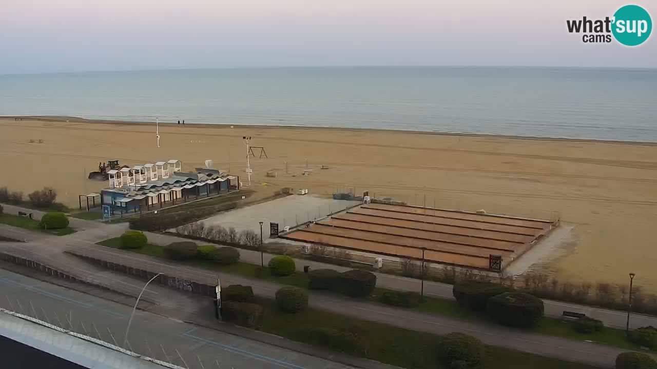 La spiaggia di Bibione webcam live e piazzale Zenit