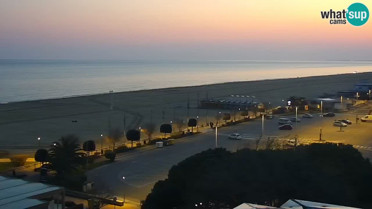 La spiaggia di Bibione webcam live e piazzale Zenit