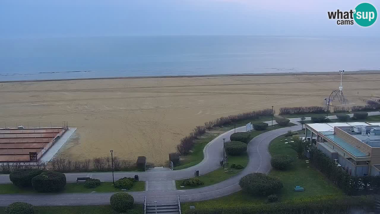 La spiaggia di Bibione webcam live e piazzale Zenit