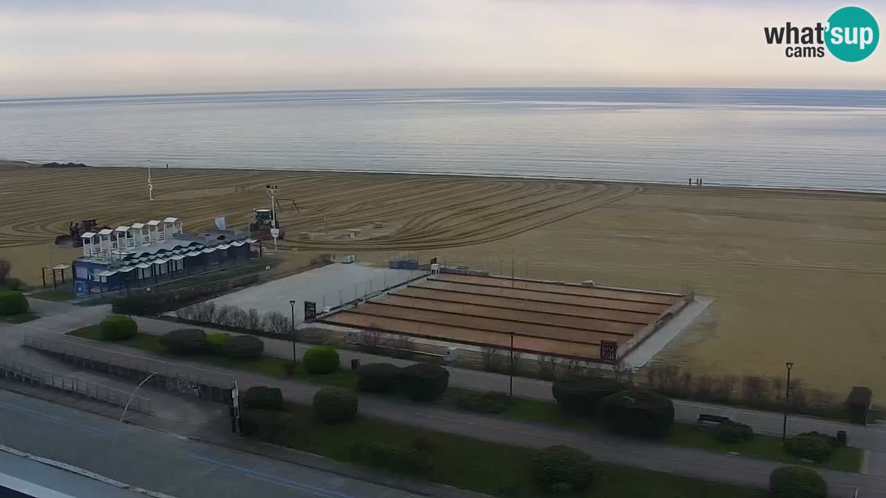 La spiaggia di Bibione webcam live e piazzale Zenit