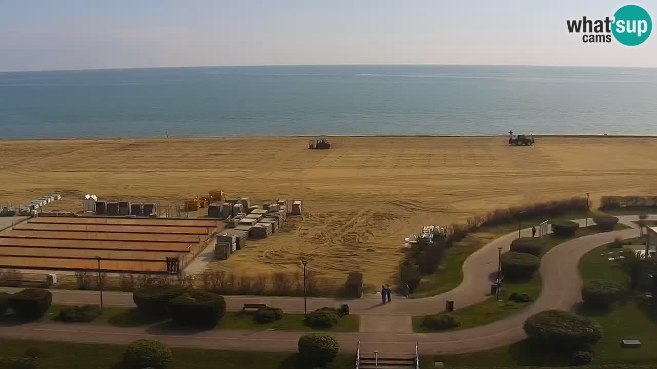 La spiaggia di Bibione webcam live e piazzale Zenit