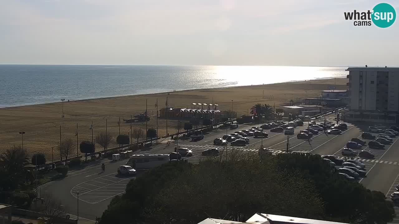 La spiaggia di Bibione webcam live e piazzale Zenit