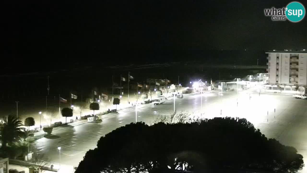 La spiaggia di Bibione webcam live e piazzale Zenit