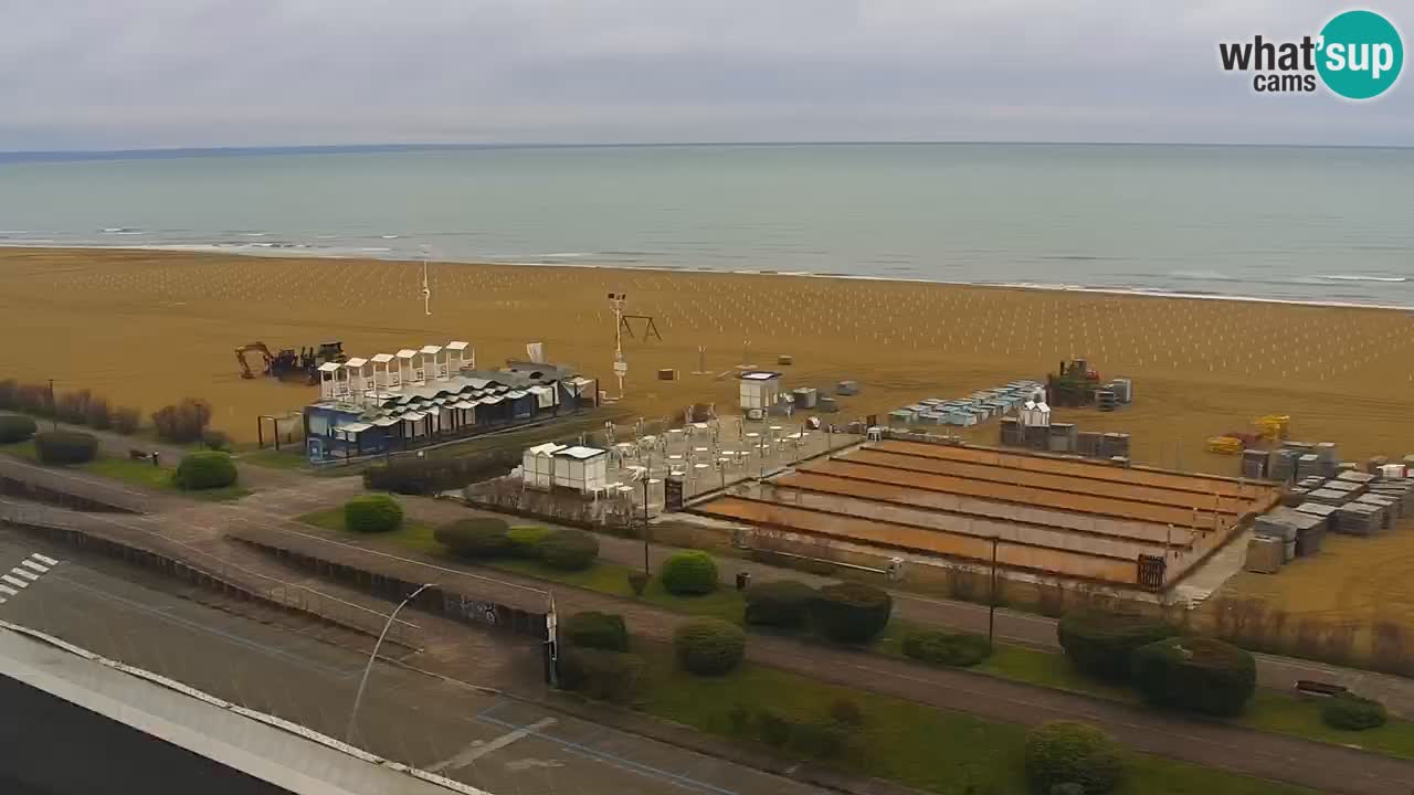 La spiaggia di Bibione webcam live e piazzale Zenit