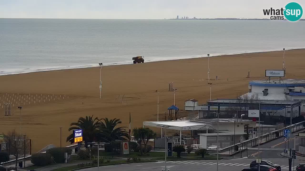 La spiaggia di Bibione webcam live e piazzale Zenit