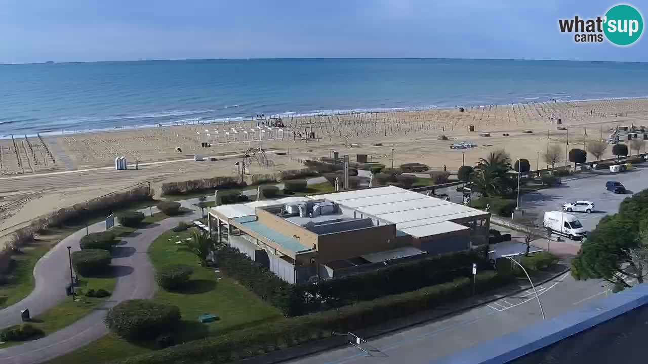 La spiaggia di Bibione webcam live e piazzale Zenit