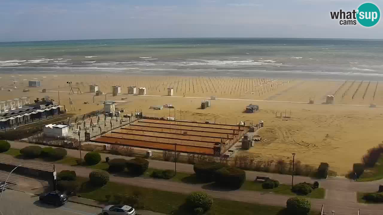 La spiaggia di Bibione webcam live e piazzale Zenit
