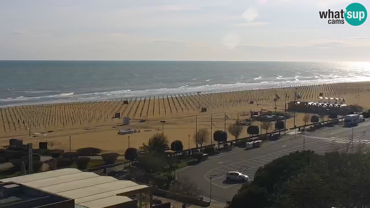 La spiaggia di Bibione webcam live e piazzale Zenit