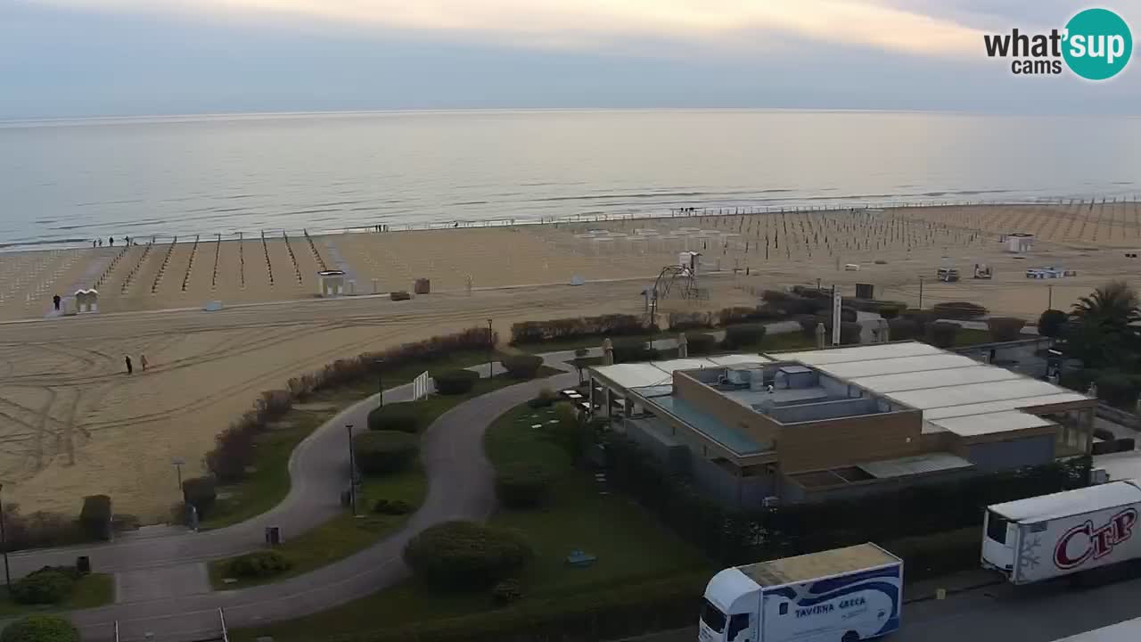 La spiaggia di Bibione webcam live e piazzale Zenit