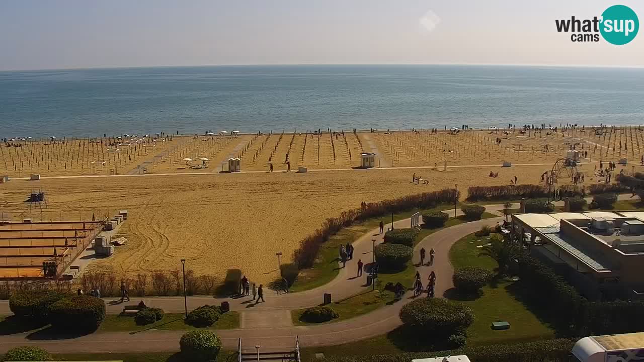 La spiaggia di Bibione webcam live e piazzale Zenit