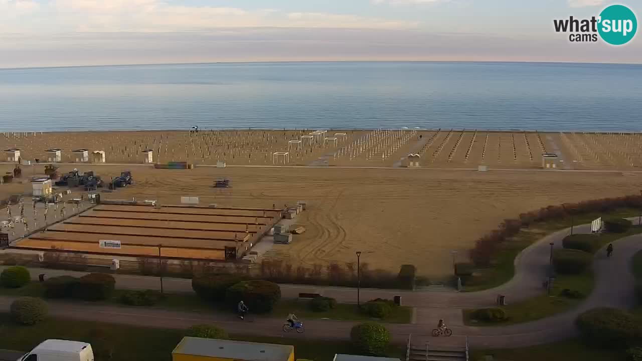 La spiaggia di Bibione webcam live e piazzale Zenit