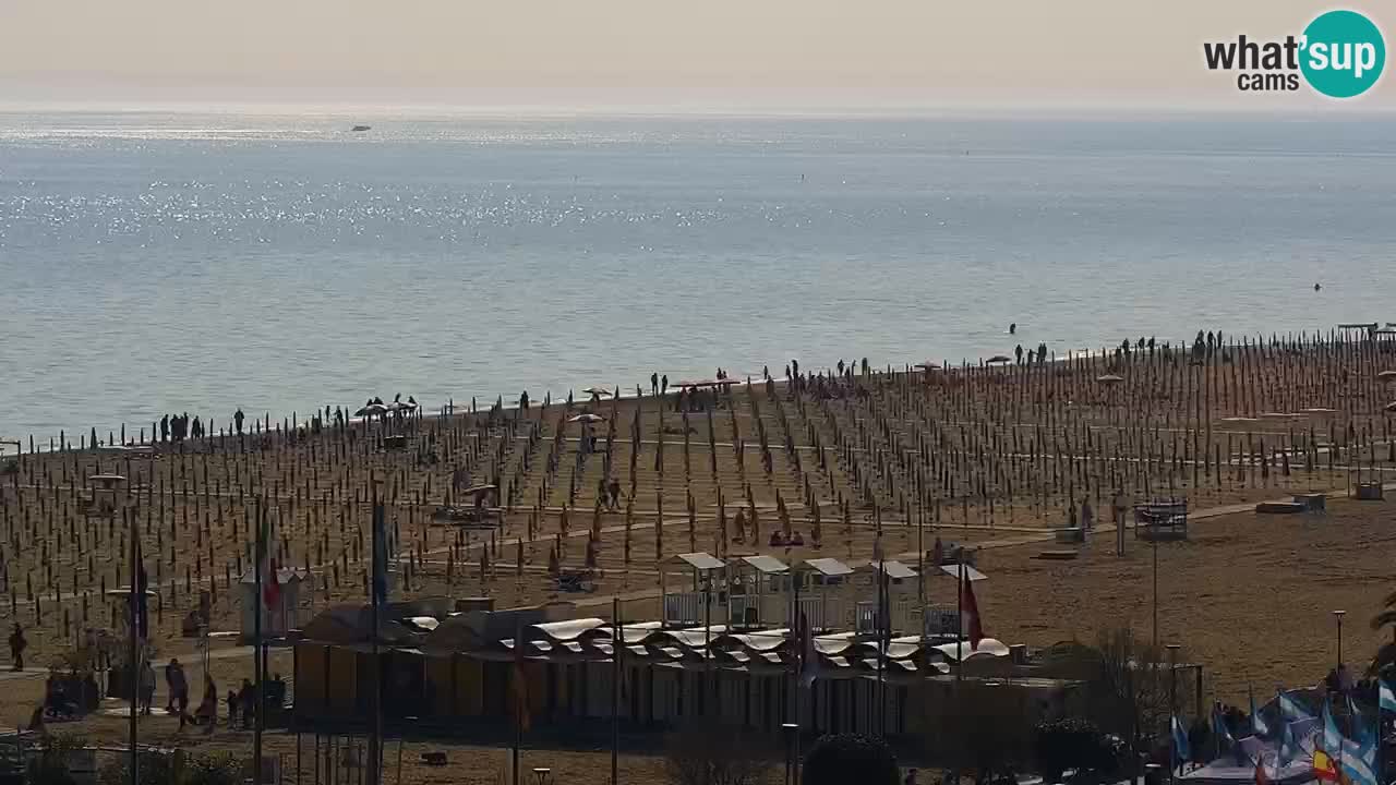 La spiaggia di Bibione webcam live e piazzale Zenit