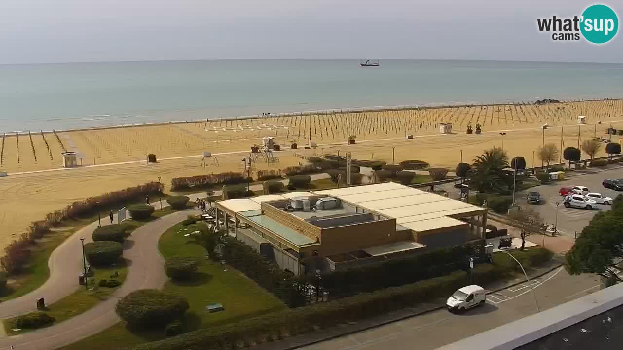 La spiaggia di Bibione webcam live e piazzale Zenit