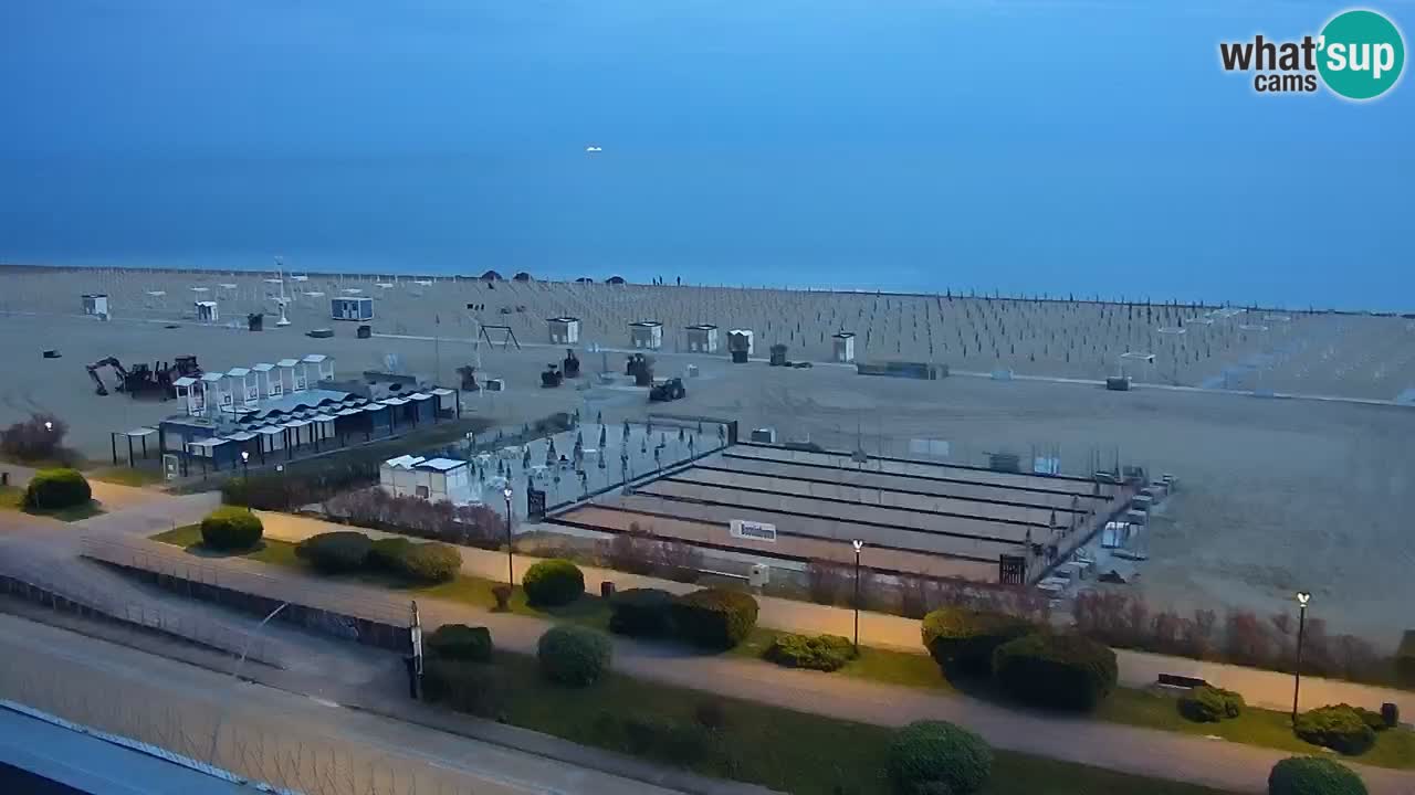 La spiaggia di Bibione webcam live e piazzale Zenit