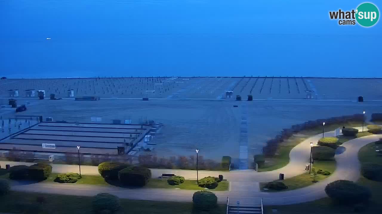 La spiaggia di Bibione webcam live e piazzale Zenit