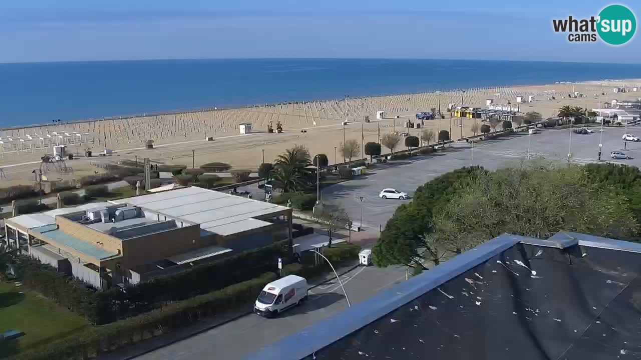 La spiaggia di Bibione webcam live e piazzale Zenit